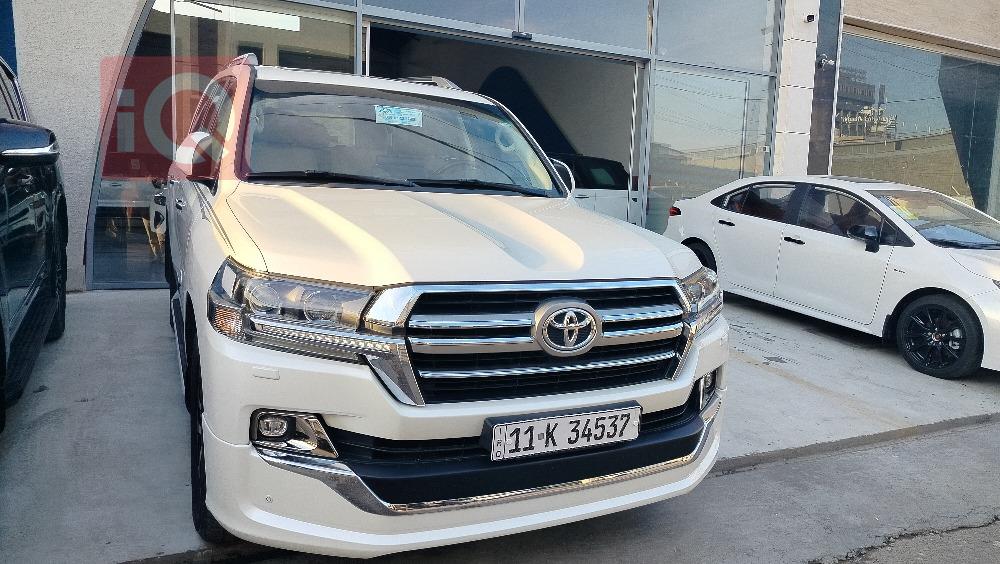 تويوتا لاندكروزر